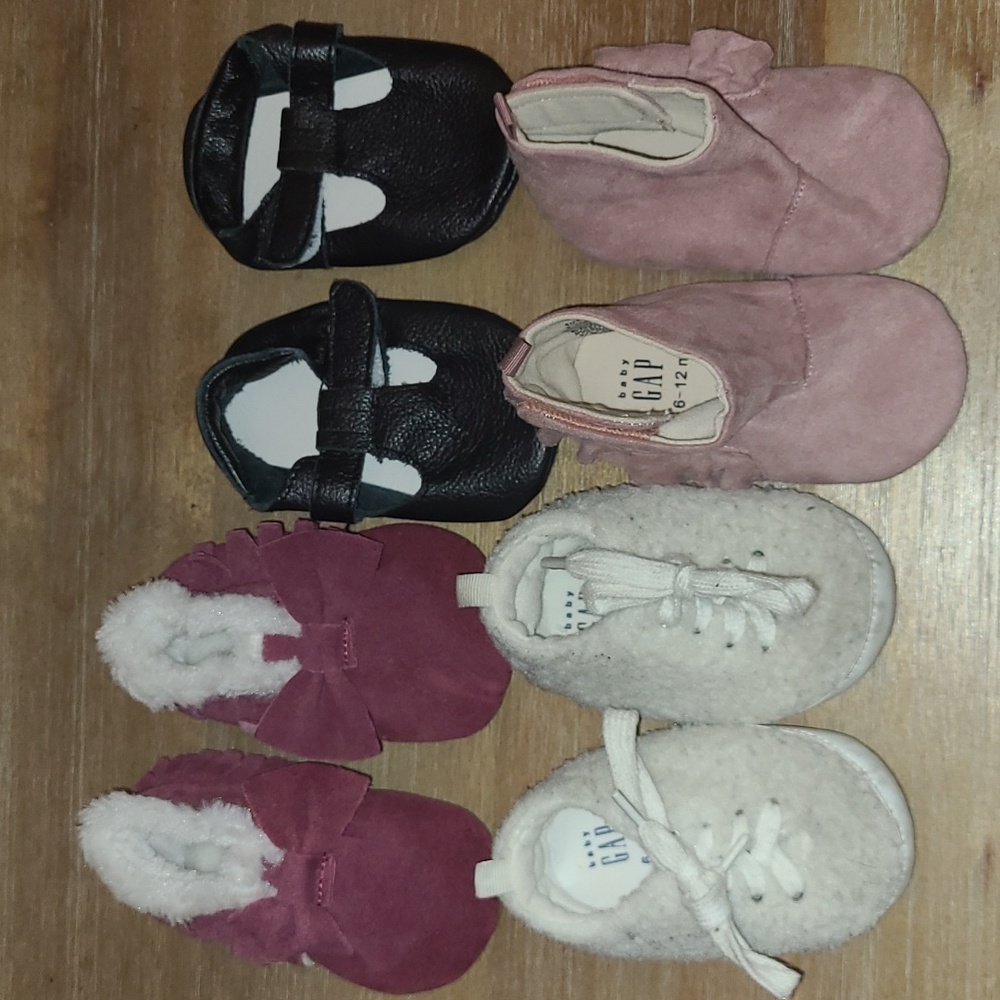 Used baby shoe lot size 6-12 months